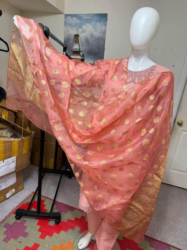 Soft Organza Jacquard Dupatta, photo 2 of 4