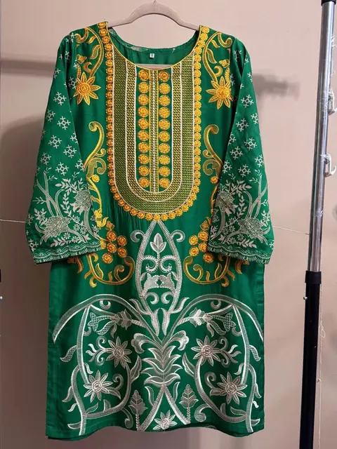 Green Viscose Embroidered Kurti / Top, photo 3