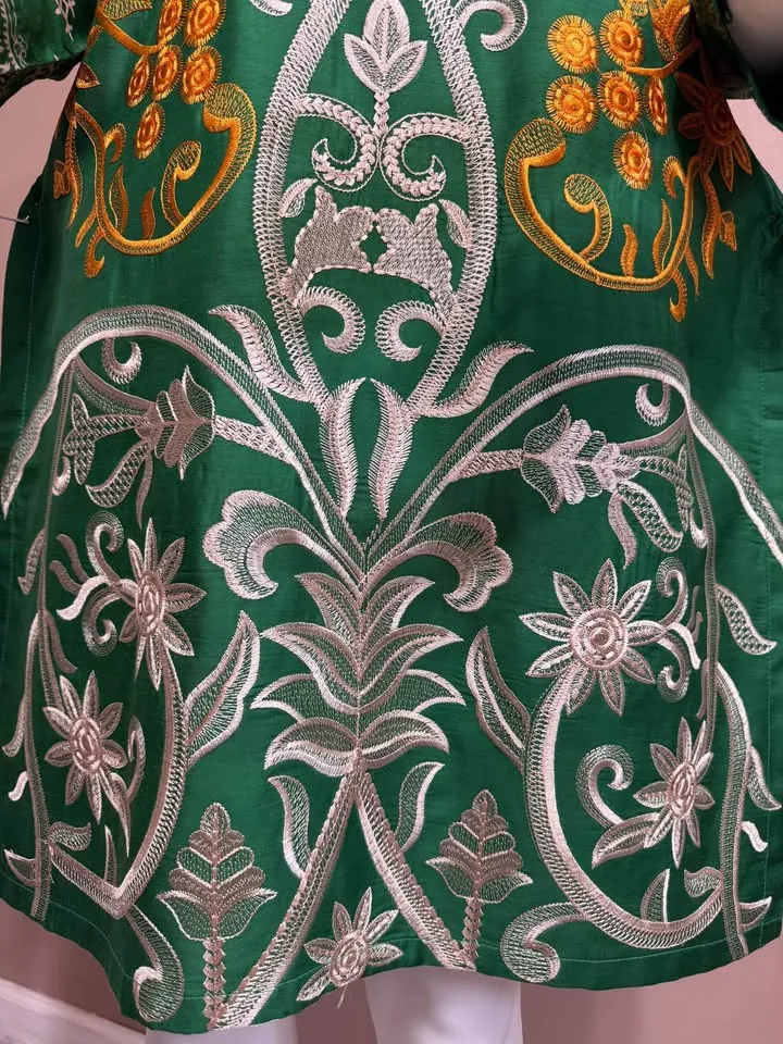 Green Viscose Embroidered Kurti / Top, photo 5 of 5