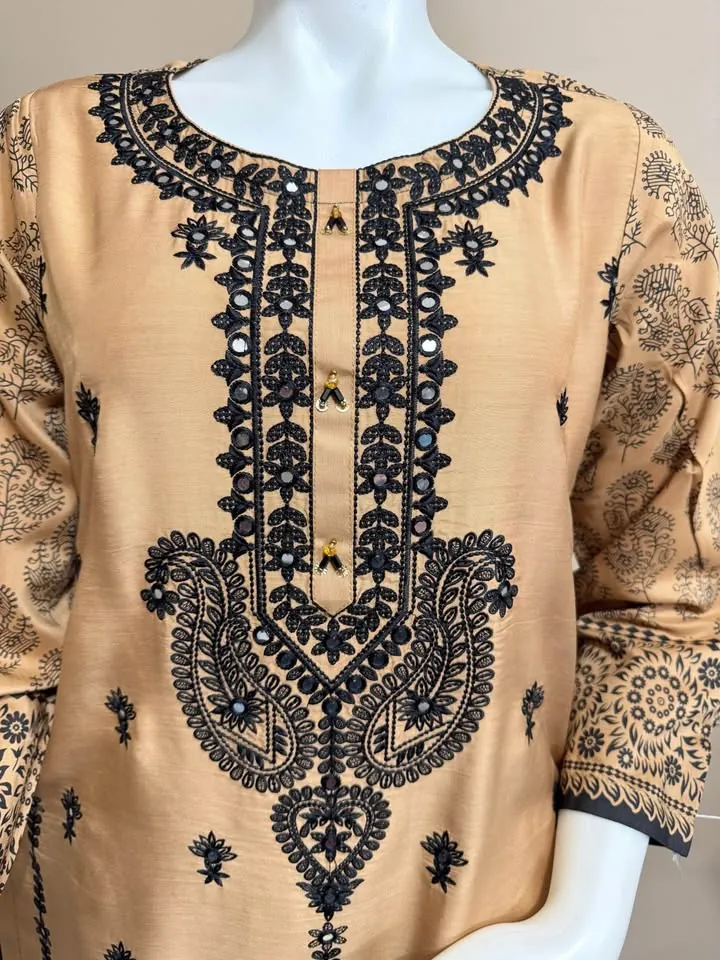 Beige Viscose Embroidered Kurti / Top, photo 2 of 6