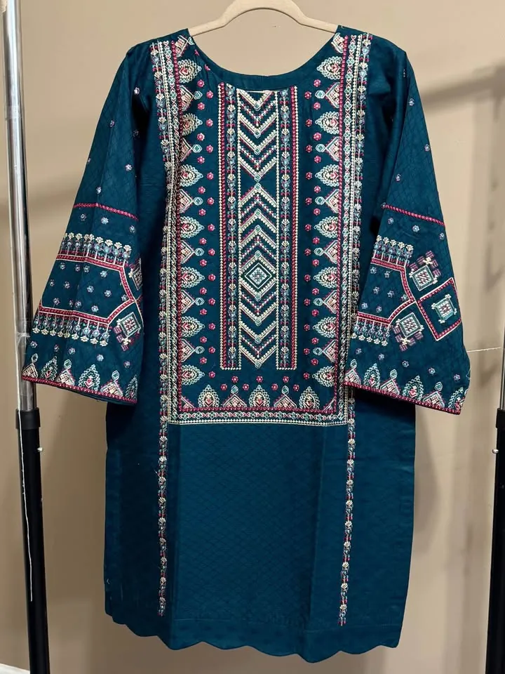 Cotton Both Sides Embroidered Kurti, photo 3 of 5
