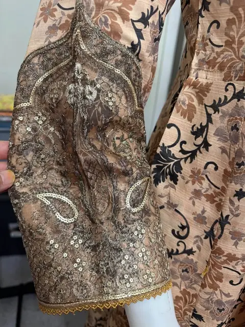 Doriya Lawn Maxi Dress, photo 4