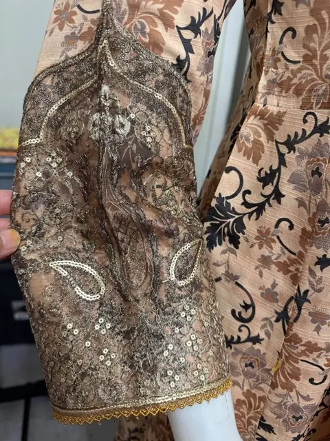 Doriya Lawn Maxi Dress, photo 4