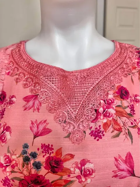 Pink Floral Branded Khaddar Embroidered Dress, photo 5