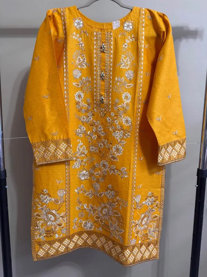 Cotton Embroidered Kurti / Top, photo 2 of 4