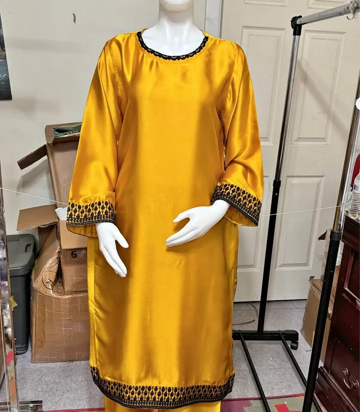 Pakistani Silk Long Kurta / Tunic, photo 1 of 3