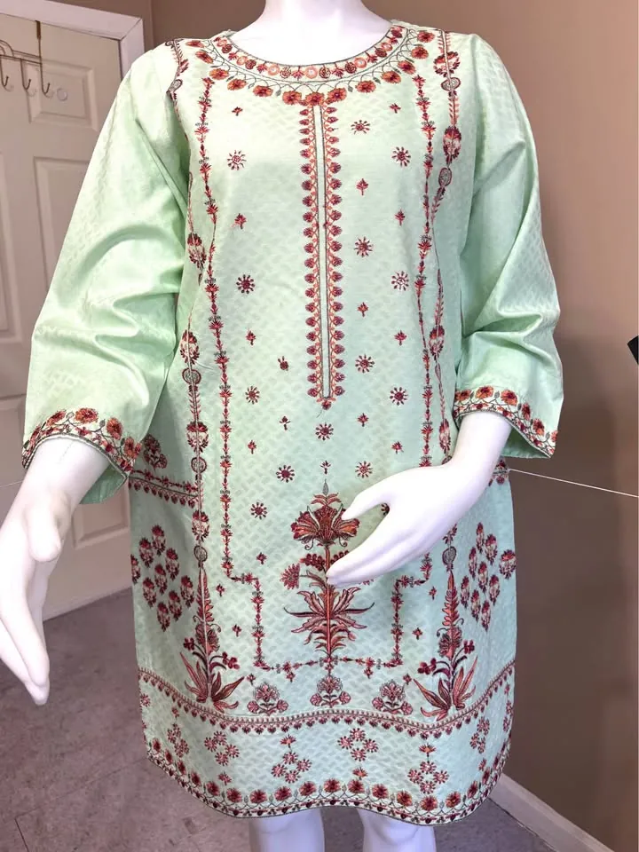 Cotton Embroidered Kurti / Kurta, photo 2 of 4